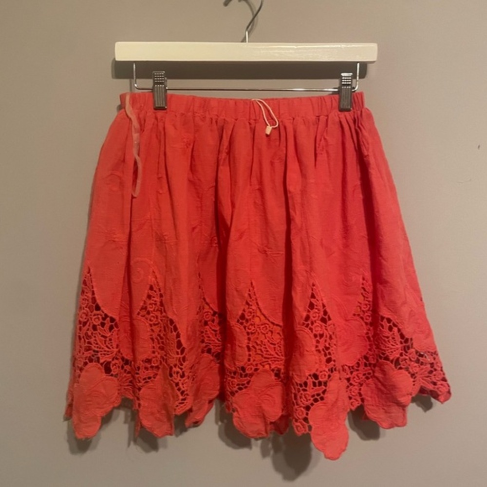 A’Reve Ladies Lace Mini Skirt‎